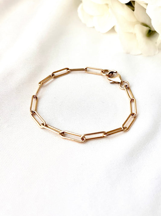 Chunky Paperclip Bracelet, Minimalist Bracelet, Chain Link Bracelet, Simple and Dainty Jewelry, Everyday Bracelet, Mothers Gift,Gift For Her, stack bracelet, gold filled bracelet, gold chain bracelet, chunky paperclip bracelet, gold link bracelet, gold snake bracelet, bracelet set
