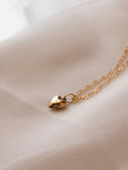 Tiny Heart Necklace, Puffy Heart Necklace, Everyday Jewelry, Minimalist Jewelry, Valentines Day Gifts For Her, Everyday Jewelry, Simple and Dainty, Minimalist Jewelry, Ready To Ship,  Ships Next Day, Gift For Her, Mothers Day Gift