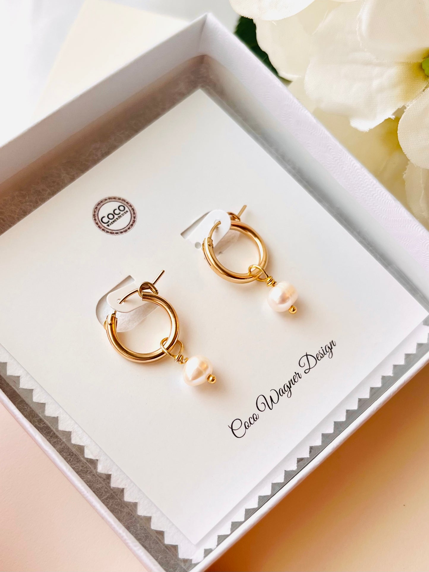 Pearl Hoop Earrings, Pearl Drop Earrings, Pearl Huggie Hoop Earrings, Pearl Jewelry, Bridal Party Gifts, For the Bride, Ready To Ship, Bridesmaid Jewelry & Gifts, Best Friends Jewelry, Friendship Jewelry, Graduation Gifts, Sister Gifts, Wedding Party Gifts, Bridesmaid Jewelry, Bridal Shower Gifts, Bridal Party, Minimalist, Group Events, Gift Set, Mother and Daughter, Grandmother's Necklace, Custom Wedding, 